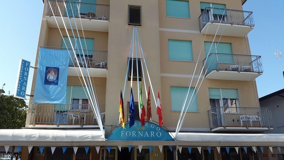 Hotel Fornaro Caorle Extérieur photo