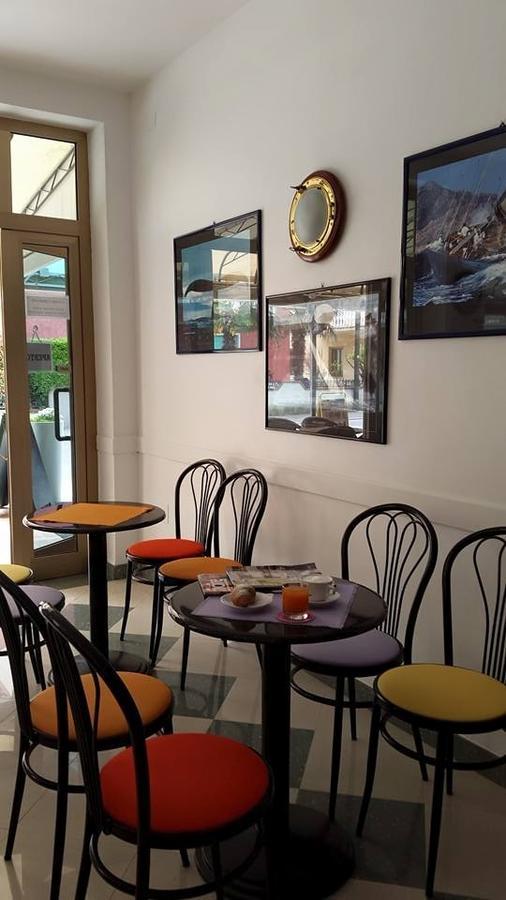 Hotel Fornaro Caorle Extérieur photo